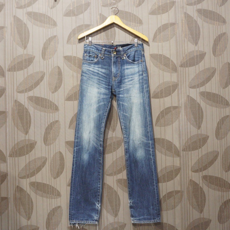 Celana jeans uniqlo original bekas