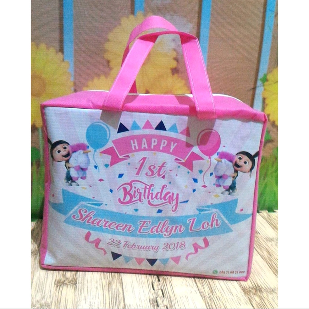 

Tas Ultah Anak / Tas Goodiebag Halus / Bahan Spunbond Murah Custom