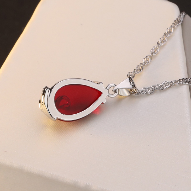 [Ready Stock]Fashion Plated S925 Silver Inlaid Red Agate Beryl Pendant Necklace