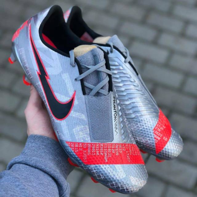 Nike Phantom VNM Elite Metalic Gray