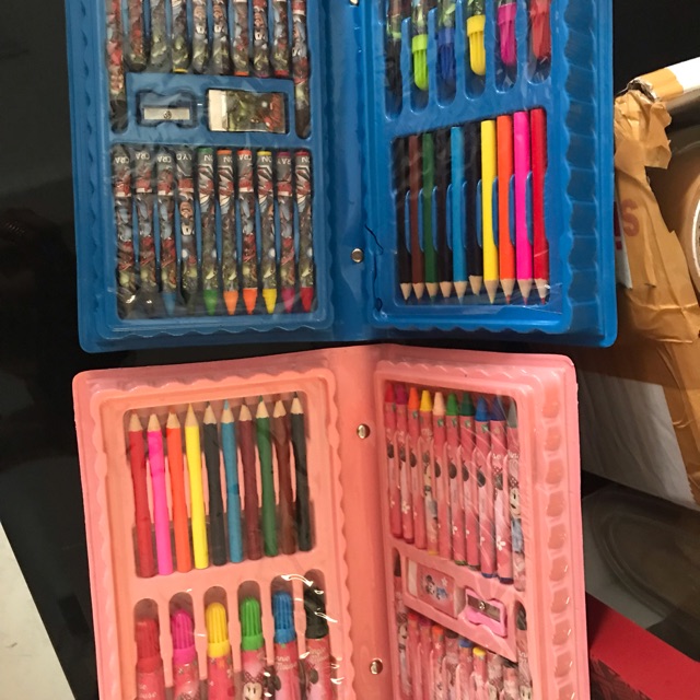 

Crayon set