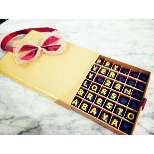 

Coklat praline Premium Costume