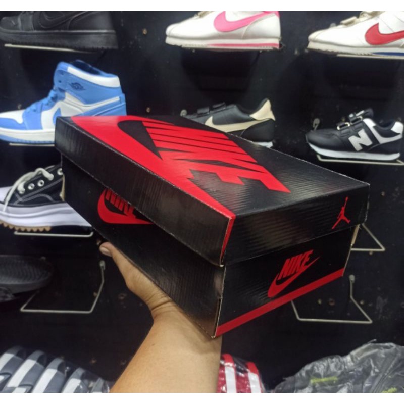 dus sepatu shoe box shoebox nike air jordan hitam merah