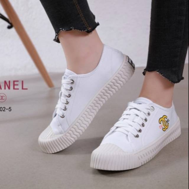 CHANEL Sneakers Shoes
Series # 5002-5 #