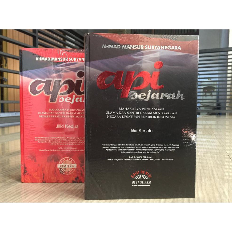 Paling Murah Api Sejarah 1 Set 2 Jilid - 100% Original. Hard Cover