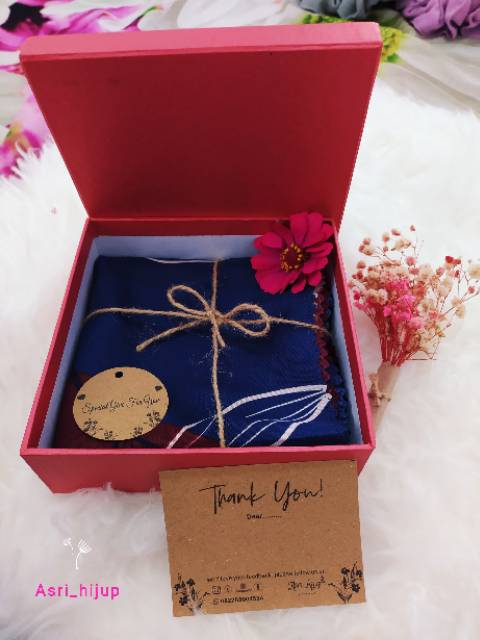 Hampers Jilbab/ Gift wisuda/ Gift wedding /Gift birthday