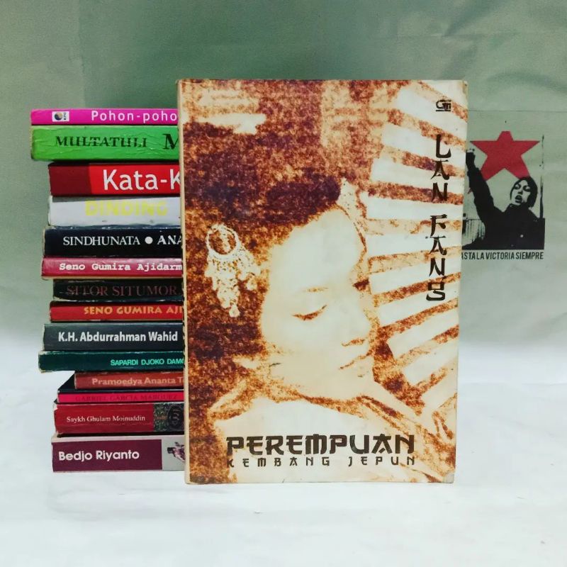 Lan Fang Perempuan Kembang Jepun / Ciuman Di Bawah Hujan / Lelakon / Sonata Musim Kelima / Laki-Laki