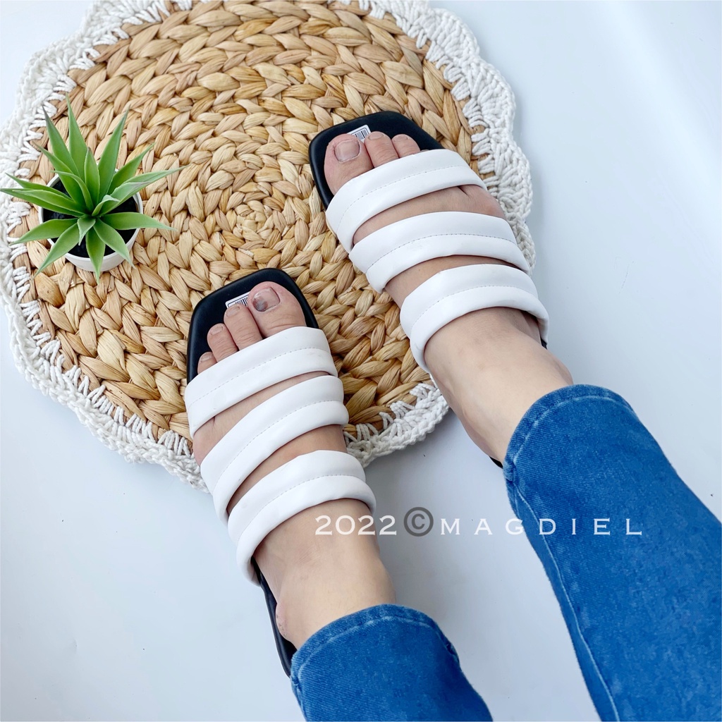 Yoppy - Sandal Wanita Puffy