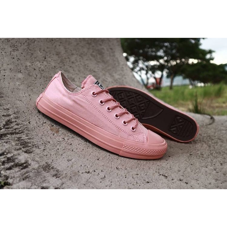 Sepatu wanita converse full peach