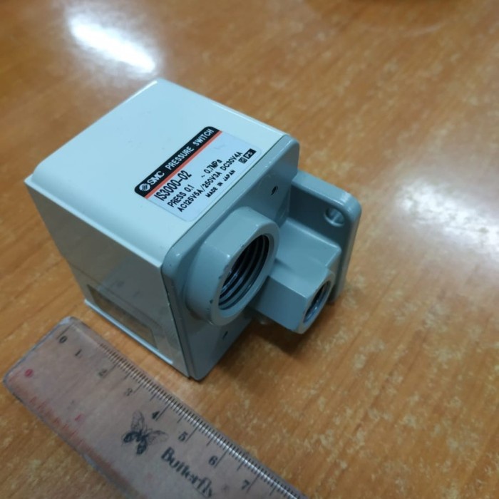 PRESSURE SWITCH SMC IS3000-02