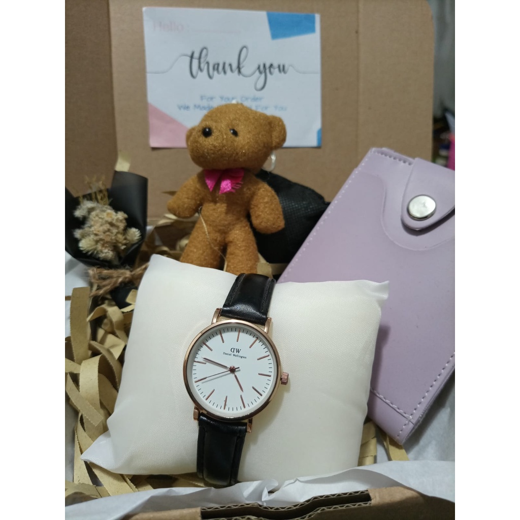 

PAKET hampers/BUKET KADO ULANG TAHUN