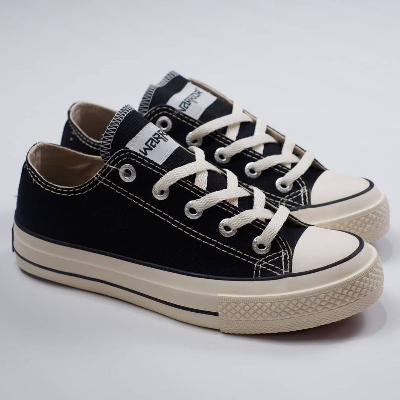 Sepatu Warrior Hermess Low Black White Sale Clearance Stock Termurah 