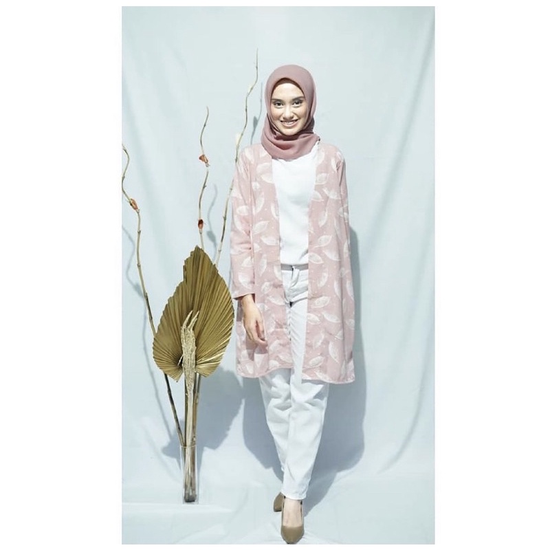 Outer motif daun pink candy
