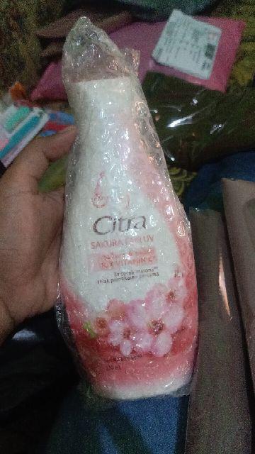 Citra Fresh Glow Multifunction Gel  Bright Uv 180ml