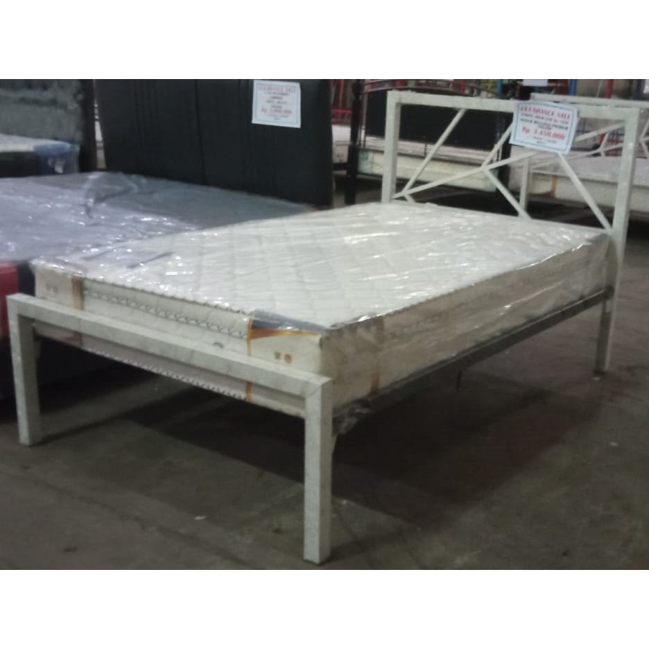Ranjang Besi Medium Minimalis 120x200