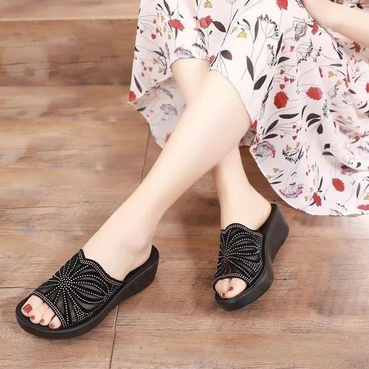 SANDAL CALBI & SOFIYA/SANDAL WANITA HAK/SANDAL SLOP WANITA /WEDGES/SANDAL CALBI/SANDAL SOFIYA/SANDAL