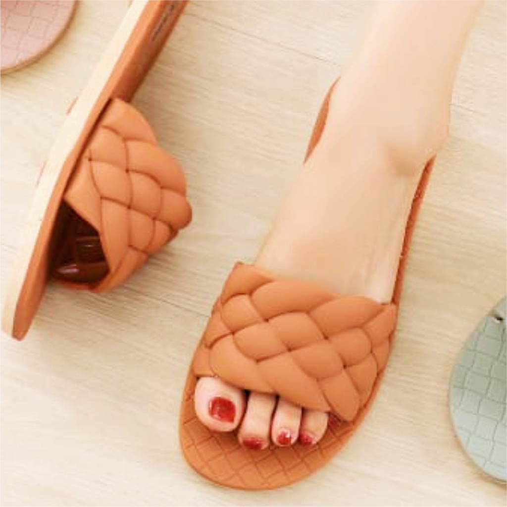 sandal import wanita/sandal import karet jely/sandal import motif anyaman