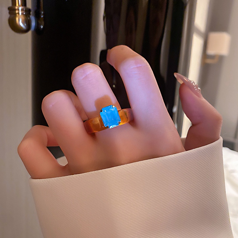 Cincin Berlian Bahan Resin Gaya Korea Untuk Wanita