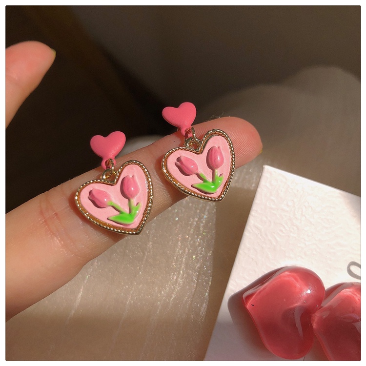 Anting Bentuk Hati Tulip Warna Pink Gaya Retro Korea