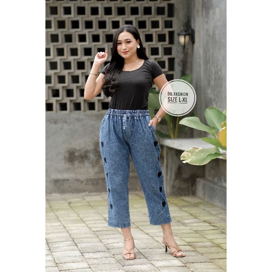 Celana Jumbo Sandwash Bahan Jeans Denim Muat Bb 70-120kg Bawahan Wanita Big Size Trendy-Love snow blue L-XL