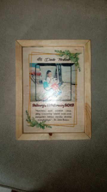 Kado Foto Kayu Ulang Tahun/wedding/anniversary/wisuda (custom)