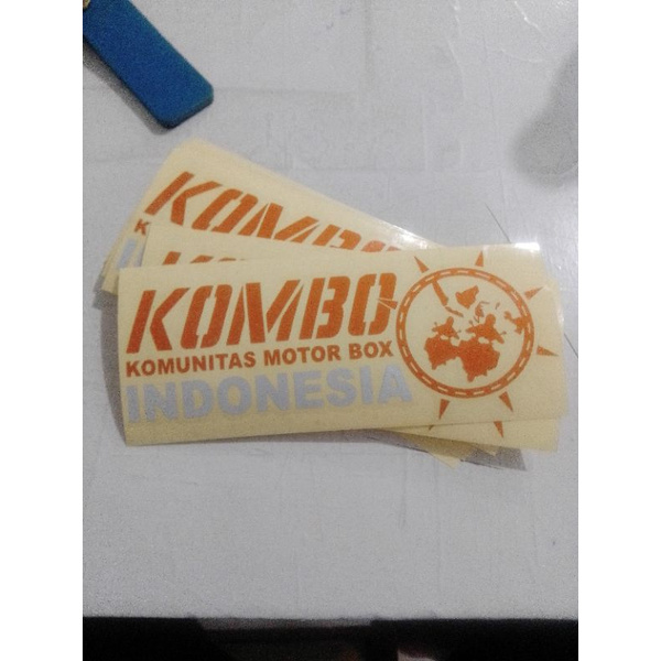 

Cutting sticker KOMBO INDONESIA panjang warna