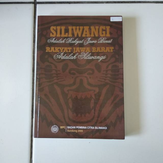 Buku Sejarah Siliwangi Masyarakat  Sunda Jawa Barat