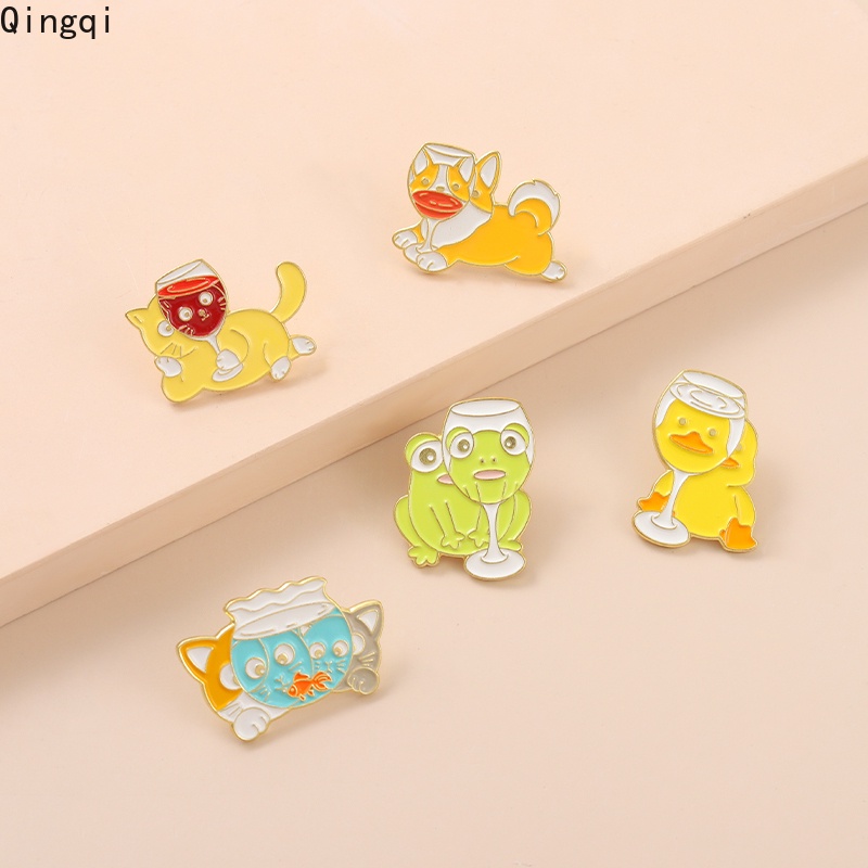 Bros Pin Enamel Desain Kartun Hewan Bebek Kucing Katak Anjing Untuk Ransel