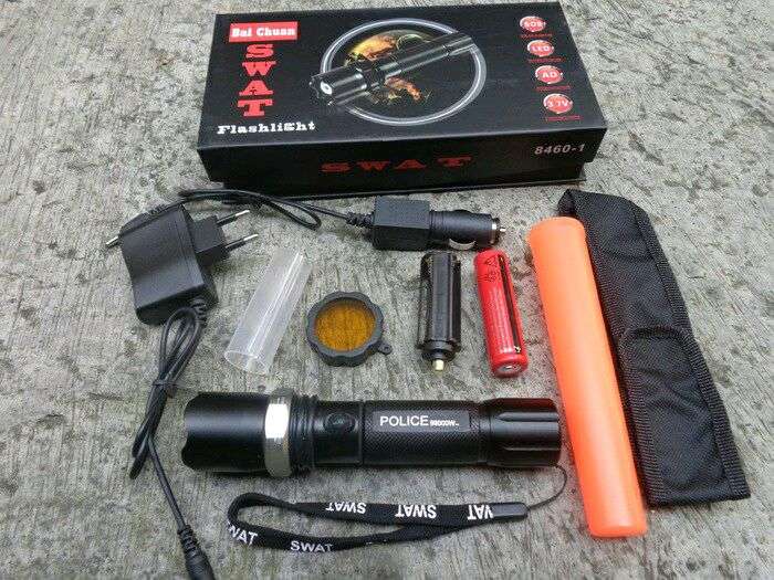 Senter Swat 99000w - Flashlight Sinar Cahaya Led Putih - Zoom Putar - Batere Cas Lampu kemping teran