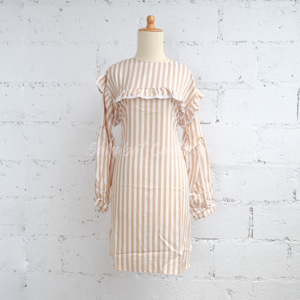 Long Tunik Salur JUmbo Aplikasi Bordir Lengan Balon