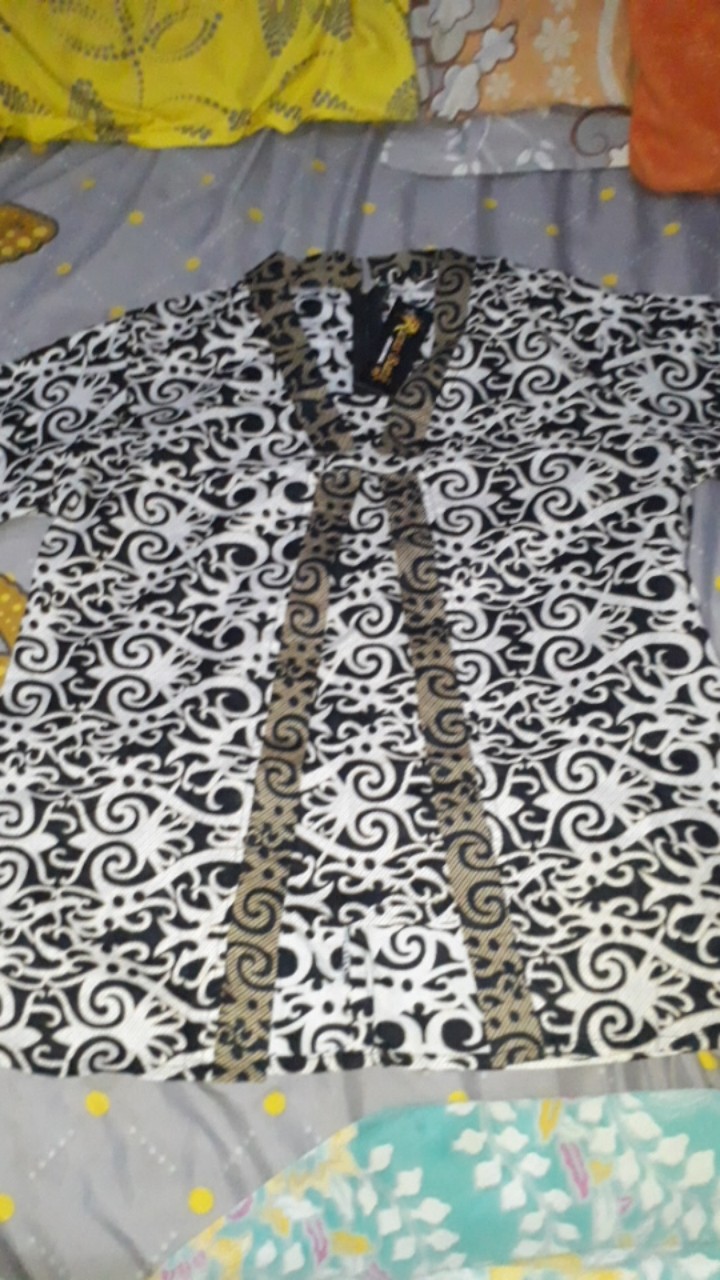 Blouse Atasan Batik Wanita Blus Batik Bolero Lonceng Motif Blarak Pancal Batik Seragam