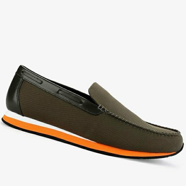 Sepatu Sneakers Pria Andrew Craig - 26 Oren Original Laurusmart