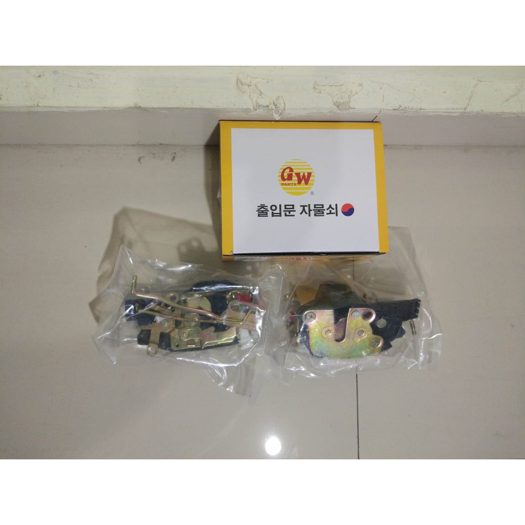 Door Lock / Kunci Pintu Kiri (LH/RH) Dyna Saurus, Kijang 7K GW