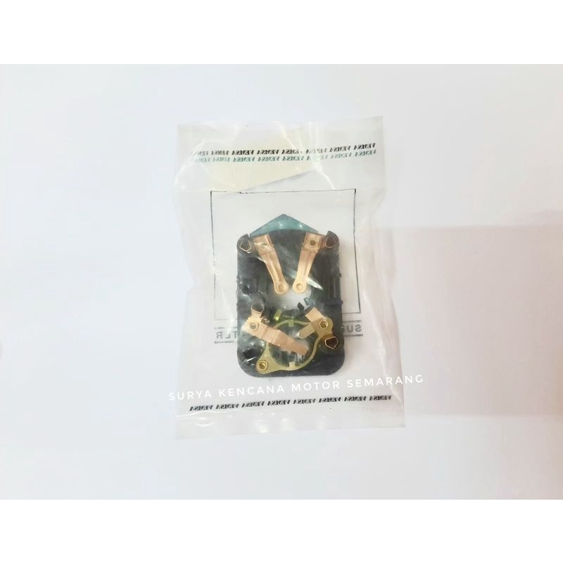 Fitingan piting socket soket fiting rumah bohlam lampu depan Vespa Super Sprint 2tak Vemsa