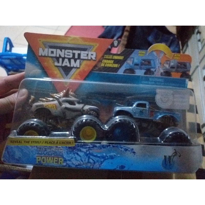 HOT WHEELS MONSTER JAM DUO HORSE POWER CHANGE COLOR