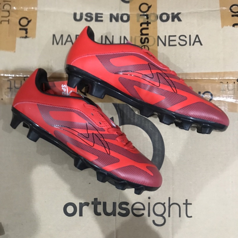 Sepatu Bola Specs Valco FG (Hot Red)