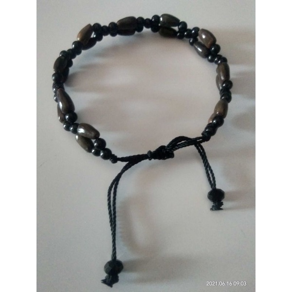 Gelang jelei khas Kalimantan