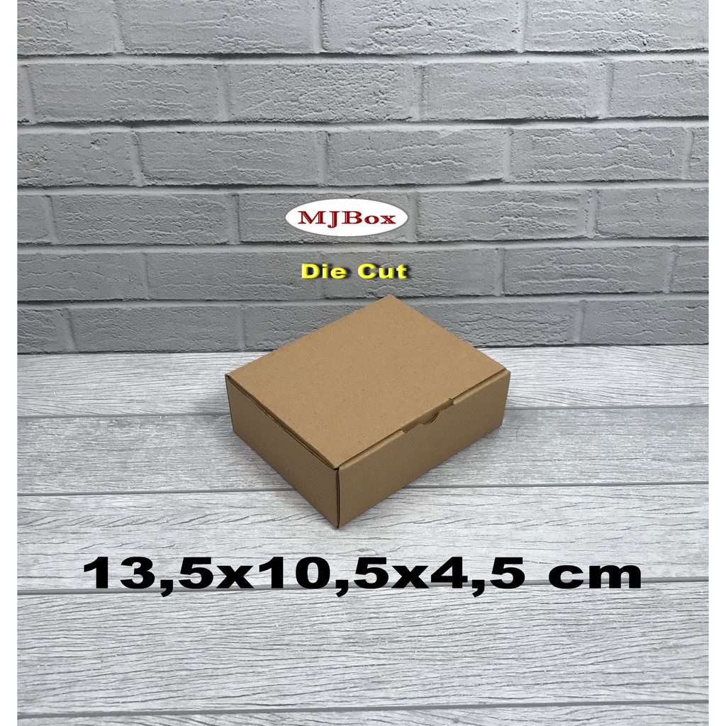 Kardus Uk. 13.5x10.5x4.5 cm...Die Cut-2