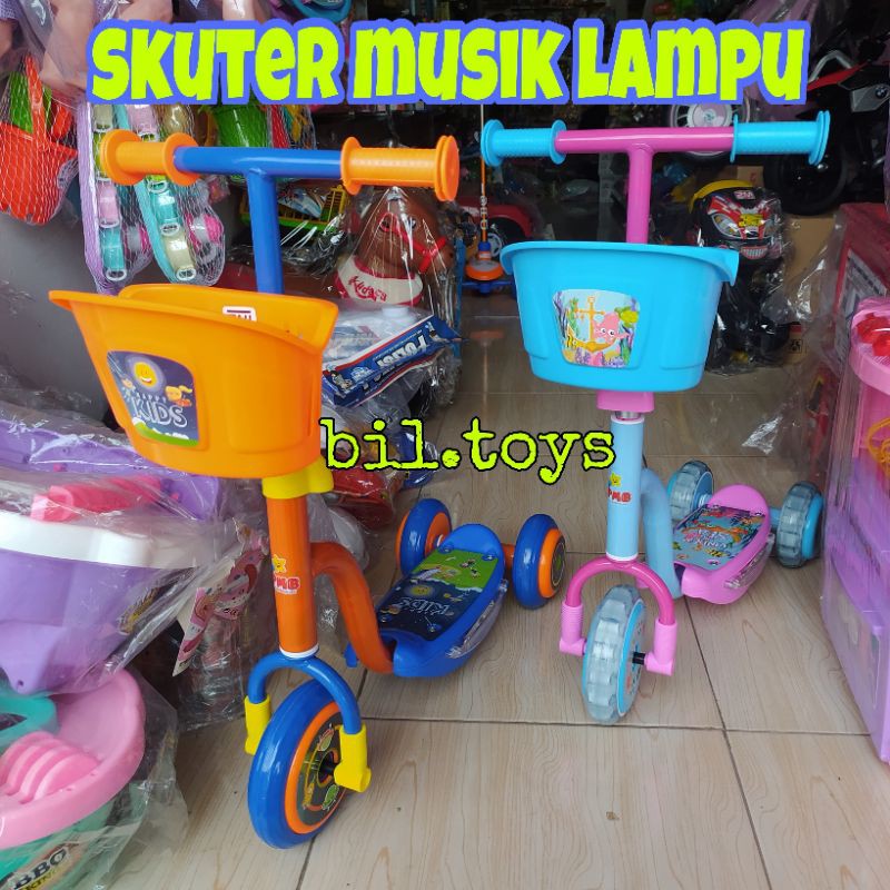 SCOOTER ANAK, OTOPED / OTOPET MAINAN SKUTER LAMPU DAN LAGU ANAK RODA 3 SKUTER MUSIK S-01