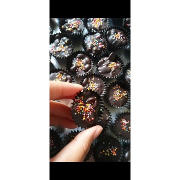 

kue kacang coklat premium (homemade) toples 500gr