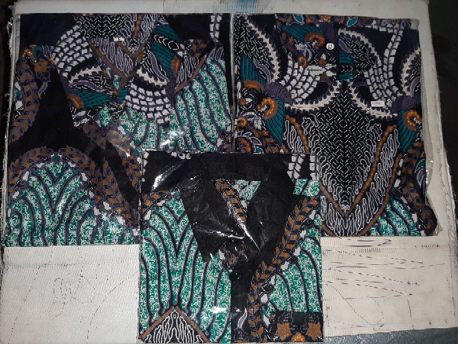 Sarimbit Batik Couple Bahan Katun Seragam Keluarga M L Xl Xxl 3l 4l 5l Ld 110 Ld 120