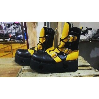 Double sol / Double Sole / NEWROCK / Sepatu Underground / Shoes Rock / NEW ROCK 3 Gesper Kuning