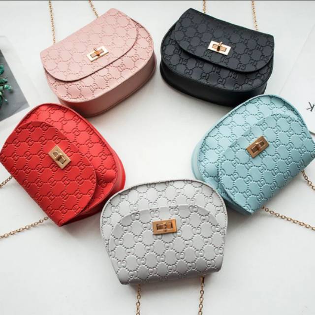 TAS SELEMPANG WANITA ZARA