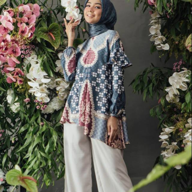 BOOKED  ANGGREK BLOUSE by Klamby ( Kak Gina )