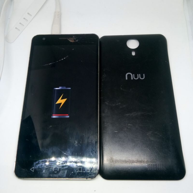 NUU MOBILE N5L. Minus Touchscreen pecah