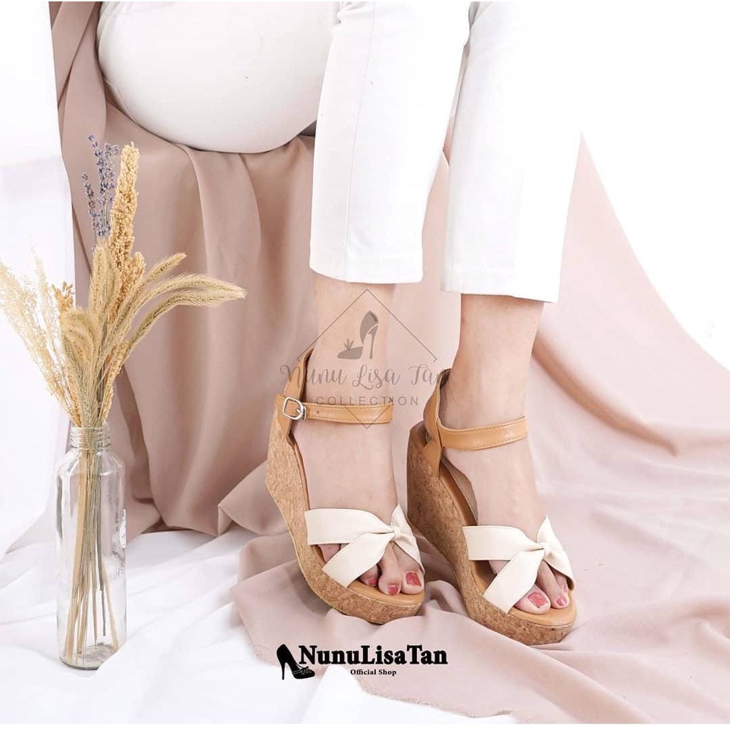 NunuLisaTan -  Sepatu Wedges Wanita Murah Tinggi 7cm Cream