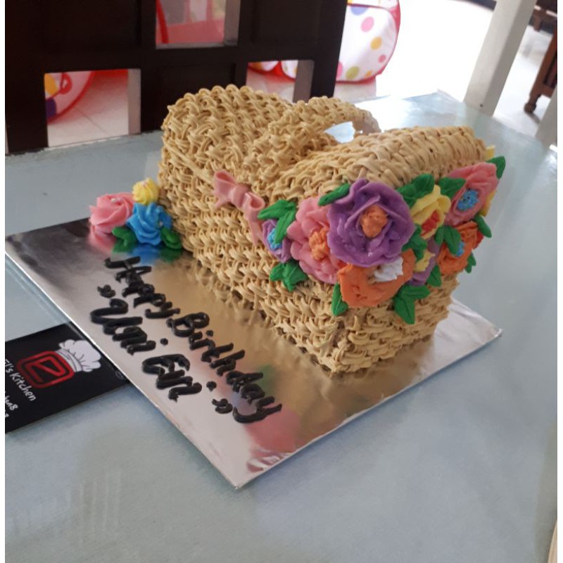 

Flower basket cake (area Surabaya)