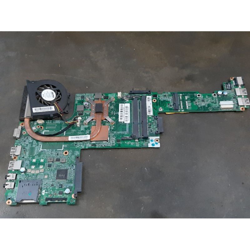 mobo laptop toshiba p845 gambling(anggap rusak)