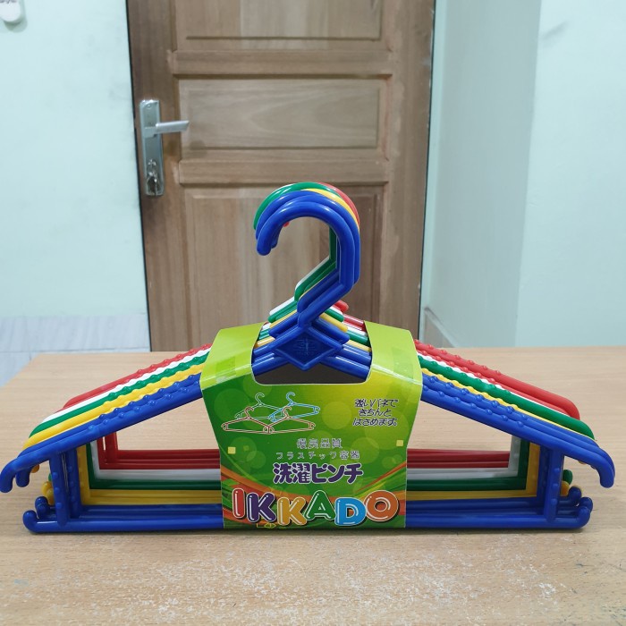 GANTUNGAN BAJU PLASTIK "HANGER IKKADO DX" (1 PAK 12 PCS) BEST BRAND