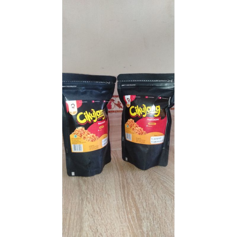 

MAKARONI PEDAS CIKUJANG